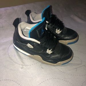 Jordan 4 Retro “Motor Sport Alternates”